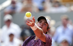 João Fonseca supera Cerúndolo e lidera ranking sul-americano na ATP