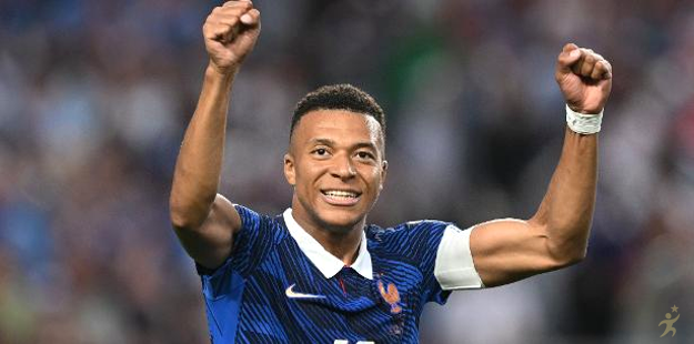 França atropela Iraque com dois gols de Mbappé e lidera Grupo I