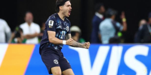 Maurício é o 8º brasileiro a marcar por outra seleção em Copas