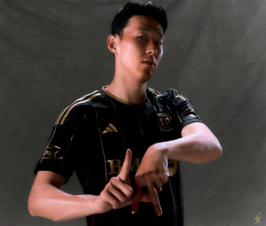 Coreia e R. Tcheca estreiam na Copa com Son e Schick; veja escalações