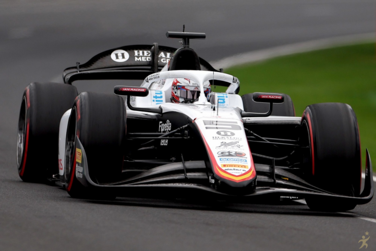 F2 em Hungaroring: León vence corrida principal; Câmara é pódio