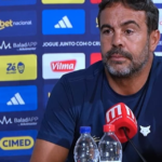 Artur Jorge fala sobre mercado do Cruzeiro: 'Não estamos de torneira aberta'