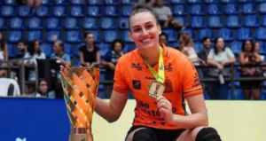 Brasil convoca Larissa Besen para fase eliminatória da VNL