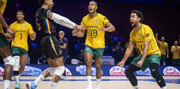 Brasil vence França e segue vivo na Liga das Nações de Vôlei