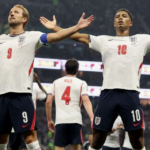 Inglaterra supera México de virada e garante vaga nas quartas