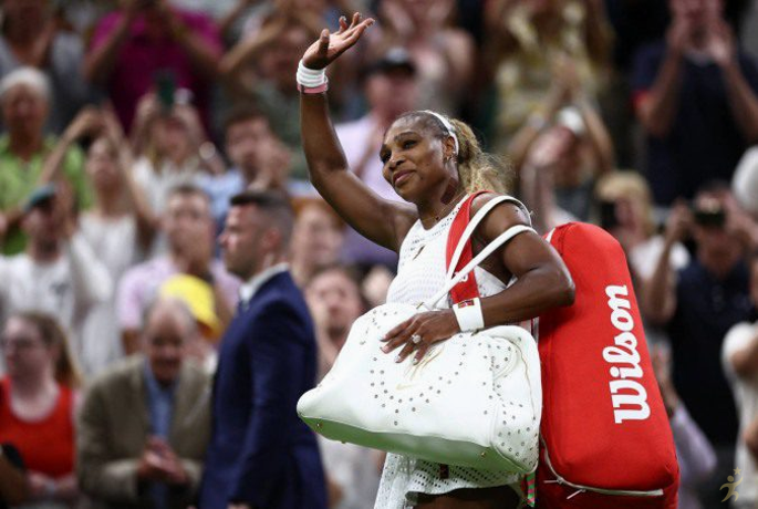 Serena Williams desiste das duplas em Wimbledon após lesão