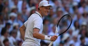 Jannik Sinner supera Hewitt em semanas na liderança da ATP