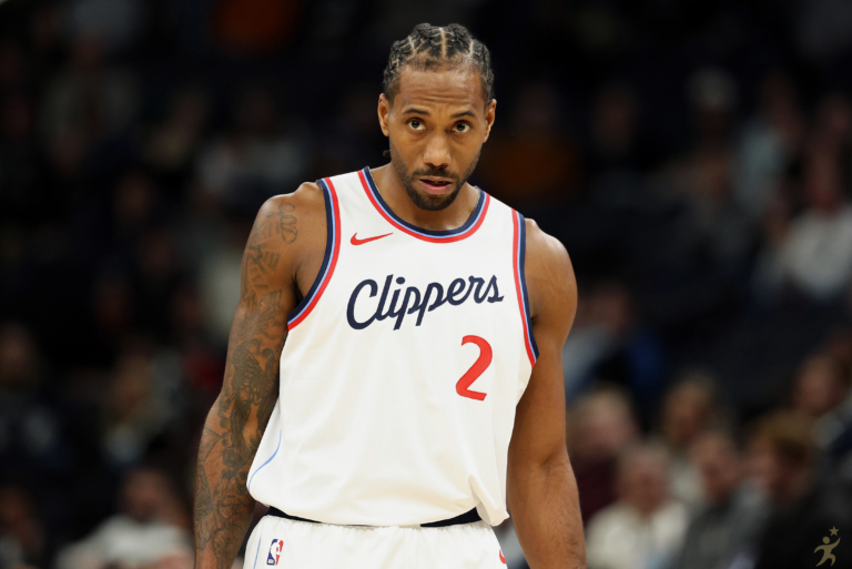Retorno de Kawhi Leonard aos Raptors travado por investigação