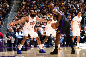 James Harden: Jogar com LeBron nos Cavs é o objetivo