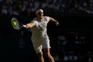 Zverev Impressiona Treinador de Sinner Apesar de Derrota em Wimbledon