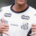 Santos: Robinho Jr. volta a se chamar Juninho e abre mão de homenagem ao pai