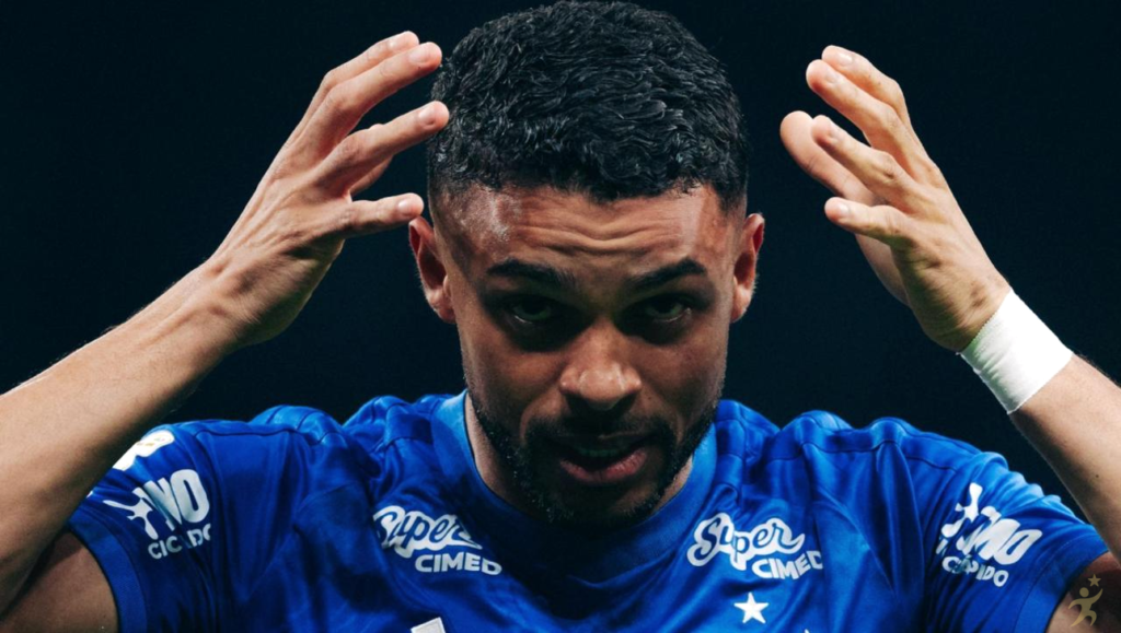 Cruzeiro: Wanderson marca e decide após semanas difíceis