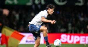 Coritiba vence Corinthians por 2 a 1 no Brasileirão