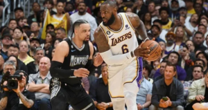 LeBron enfrenta Brooks no dia em que completa 42 anos