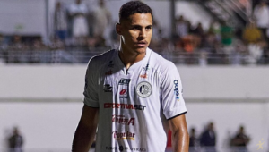 Alex Bruno não poderá disputar a Copa do Brasil pelo Vitória
