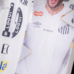 Adidas faz proposta milionária para vestir o Santos em 2028