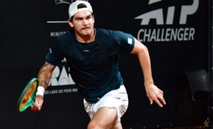 Thiago Wild vira jogo e avança no Challenger de Cordenons