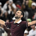 Djokovic aconselha Sinner após pausa por lesão no joelho